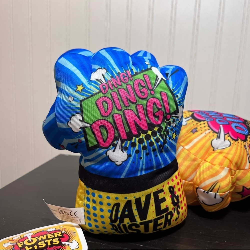 Dave & Buster’s Power Fists Plush Kid’s Boxing Gloves Set - Comic Pop Art - Picture 2 of 15